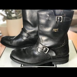 Men’s Stone Engineer Frye Boots